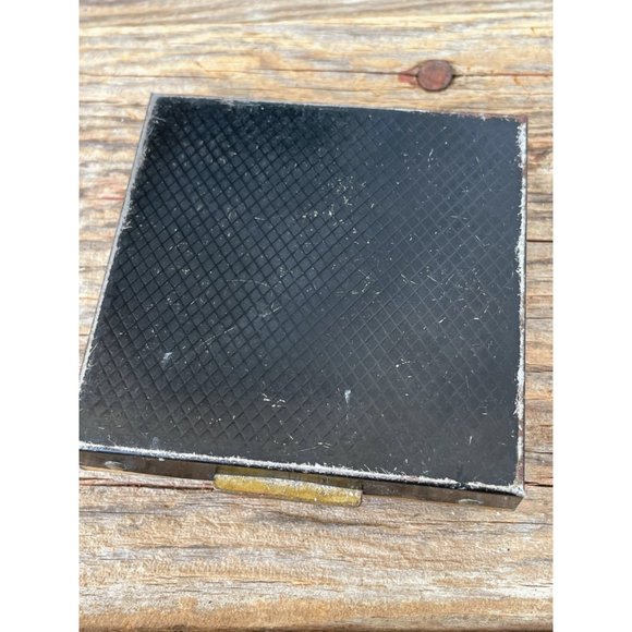VIntage 1940s Black Enamel Brass Powder Compact With Mirror - Picture 5 of 12